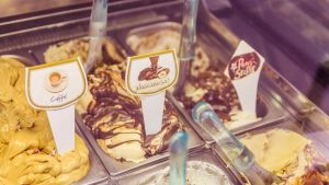 Fate attenzione a quando entrate in una gelateria - oggi24.it