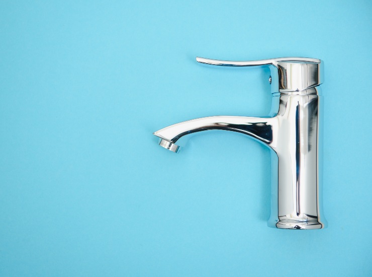 Attenzione alla manutenzione dei rubinetti di casa e ai materiali di cui sono fatti - oggi24.it 