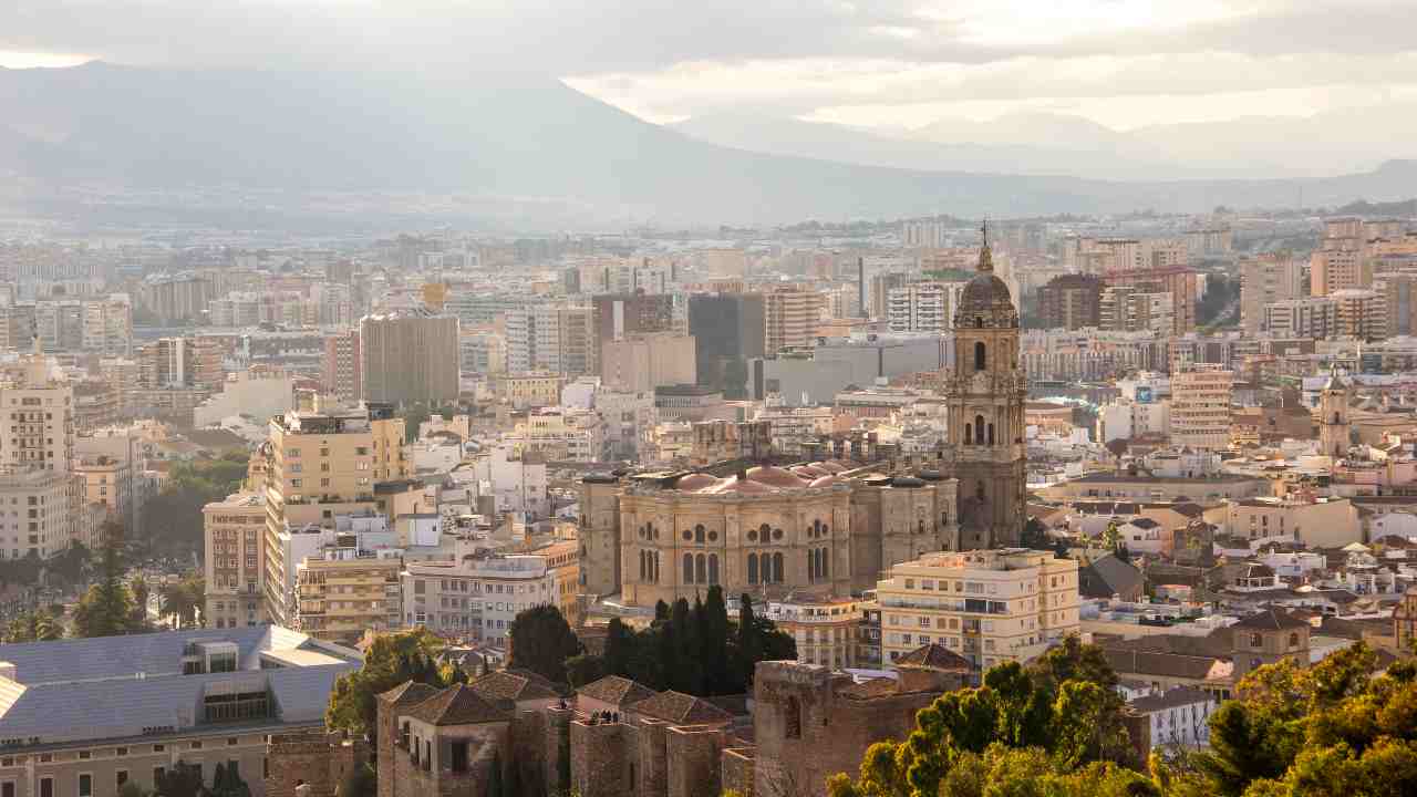 Tutta l'Andalusia è ottima per fare un viaggio d'inverno in quanto le temperature sono miti e possono arrivare fino ai 25 gradi - oggi24.it